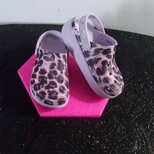 Kids Lavender Leopard Slip-On Clogs